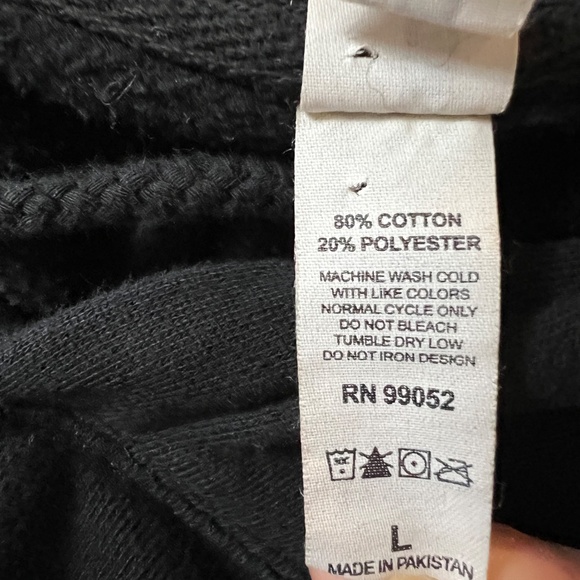 Smithereens Tour JOJI 2022 Black Hoodie Zip Up Size L Cotton Blend Band Festival - Picture 6 of 6